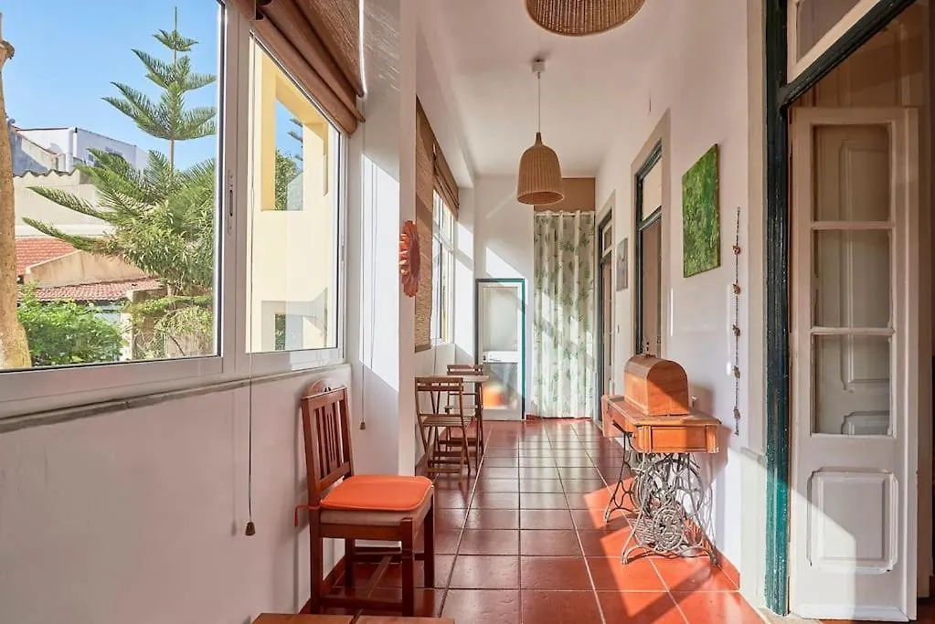 Downtown Garden House Apartment Lisbon