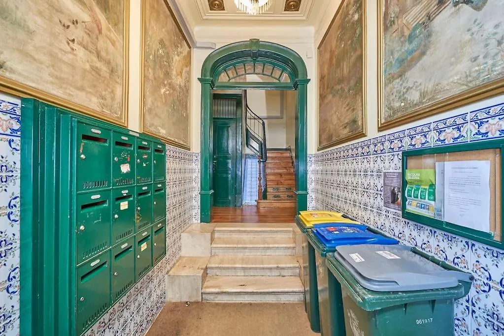 Downtown Garden House Apartment Lisbon